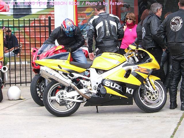 2005 0417October0012