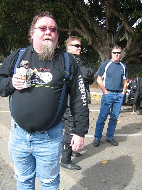 Photo courtesy of Sue (she is the one driving the blue car as her bike is in the shop!)